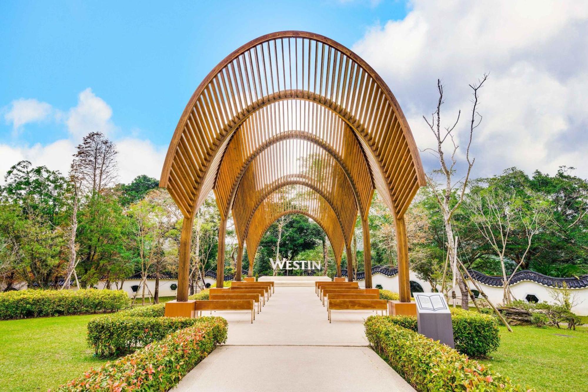 The Westin Tashee Resort, Taoyuan Daxi Exteriér fotografie West Lake Park